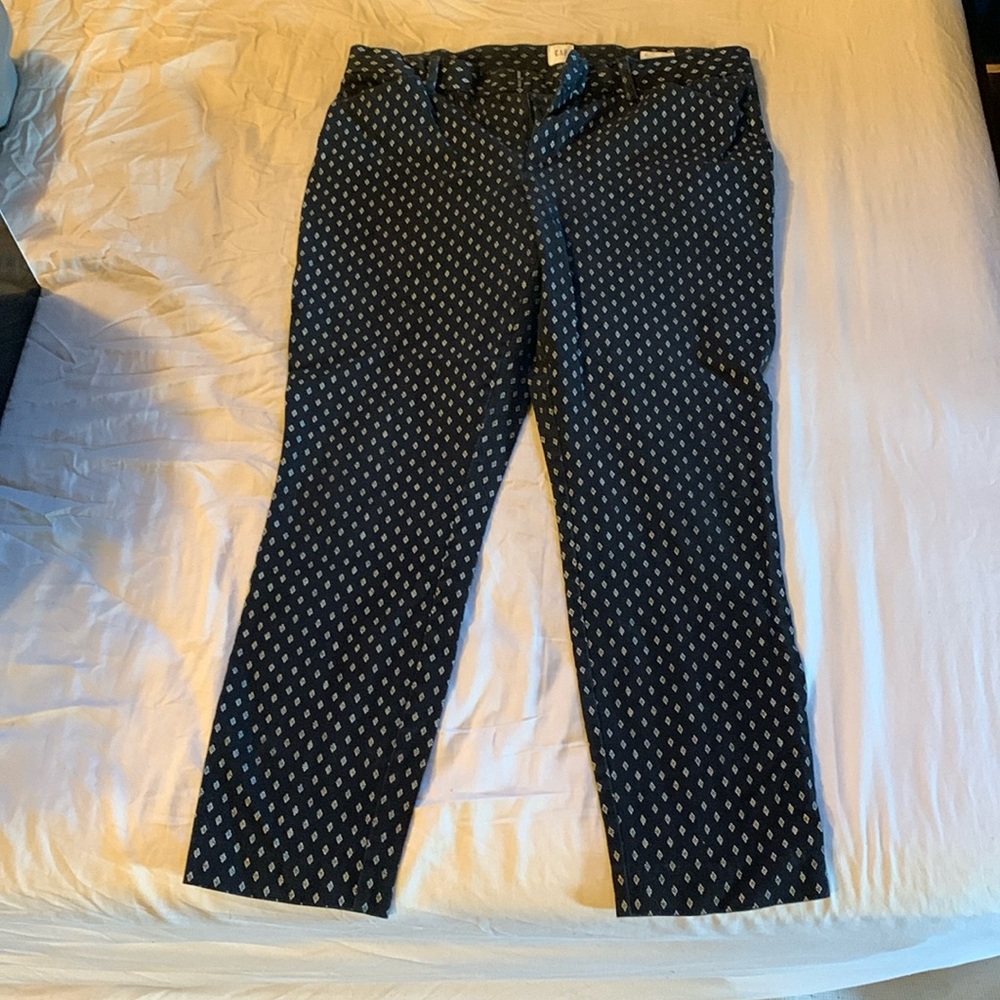 Gap patterned skinny ankle pants. Size 12 Women’s.